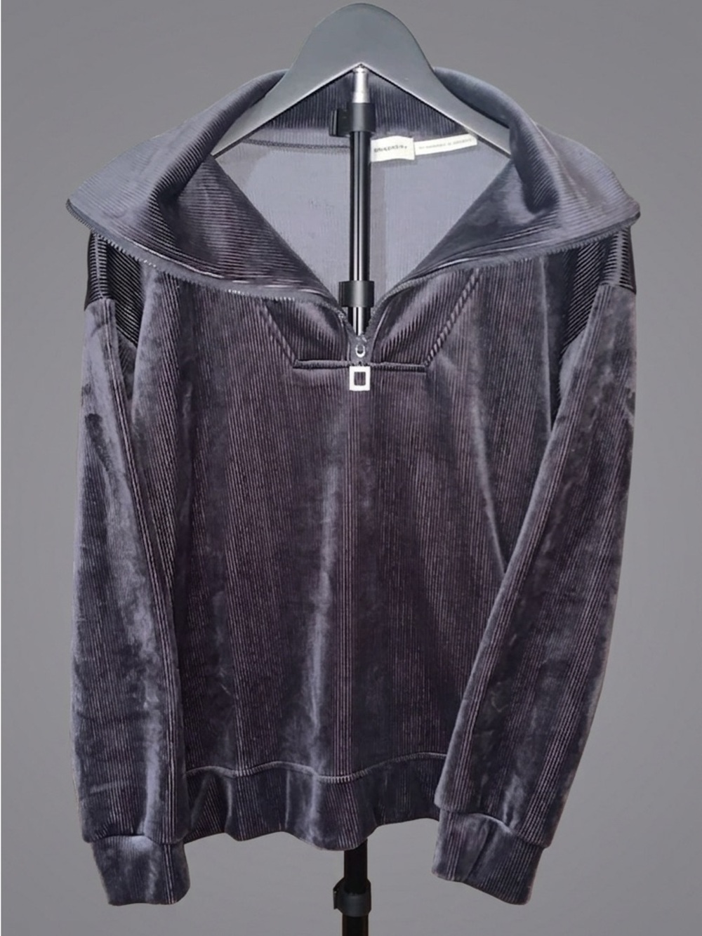 Love University 2X Top in dark Gray Velvet